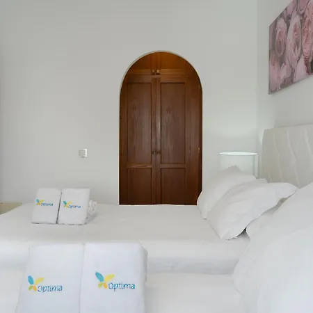 Casa Reina Villa