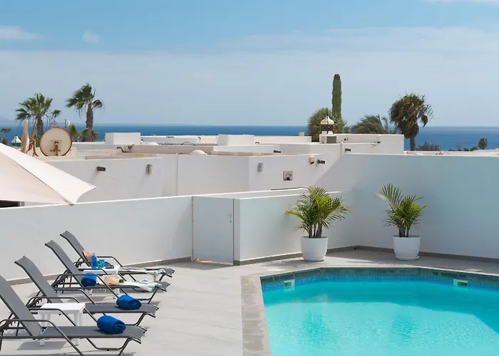 Casa Reina بلايا بلانكا